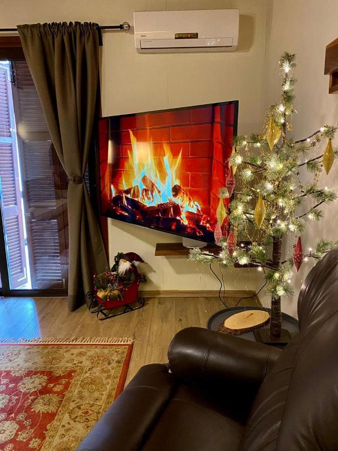 Cozy Mountain Apartment In Πλάτρες Εξωτερικό φωτογραφία
