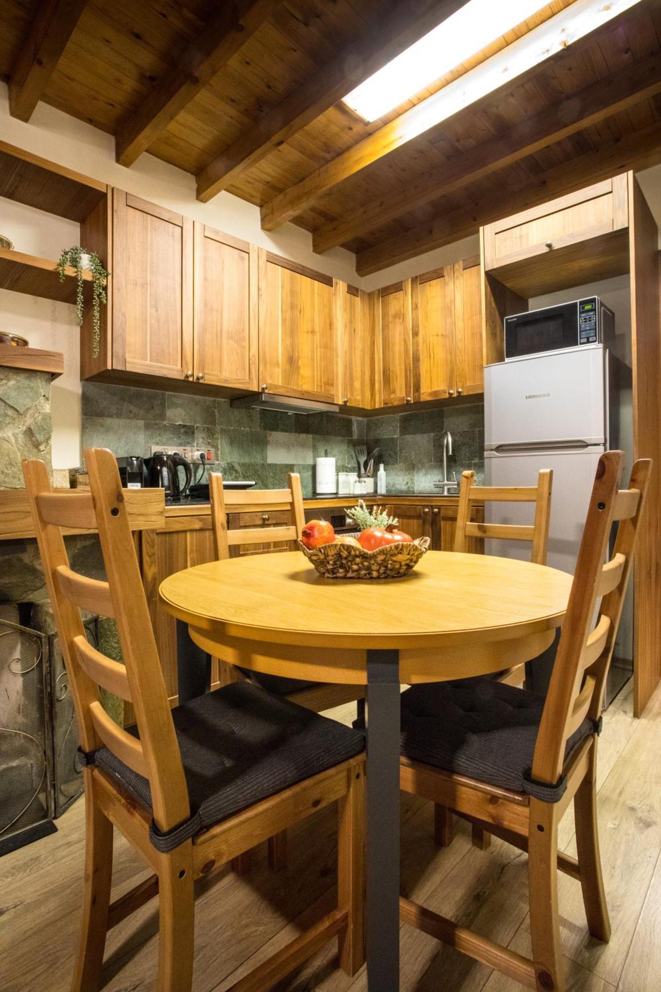 Cozy Mountain Apartment In Πλάτρες Εξωτερικό φωτογραφία